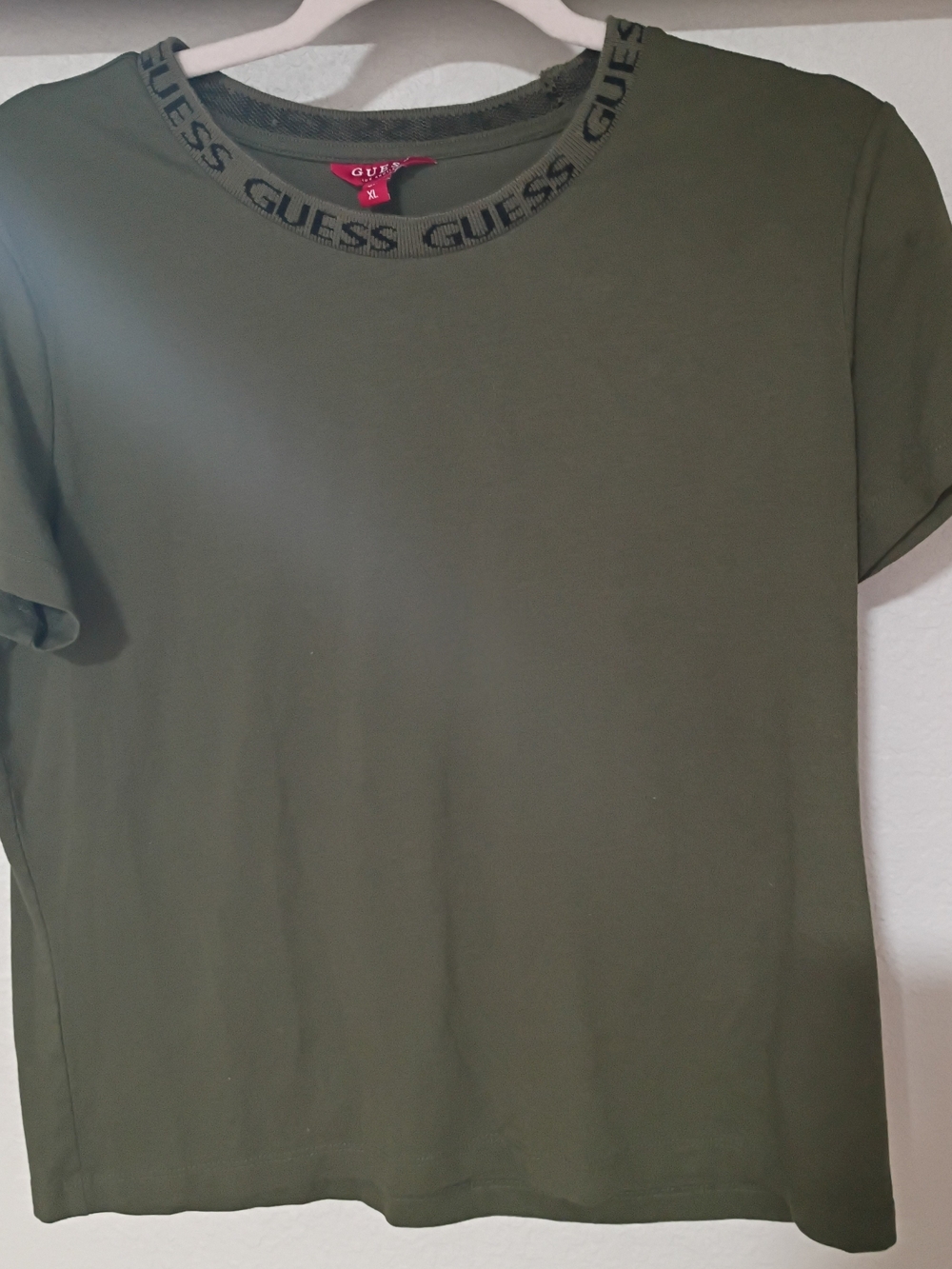 GUESS Olive Green Logo Crewneck T‑Shirt
